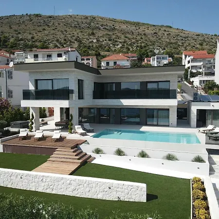 Malia Villa *